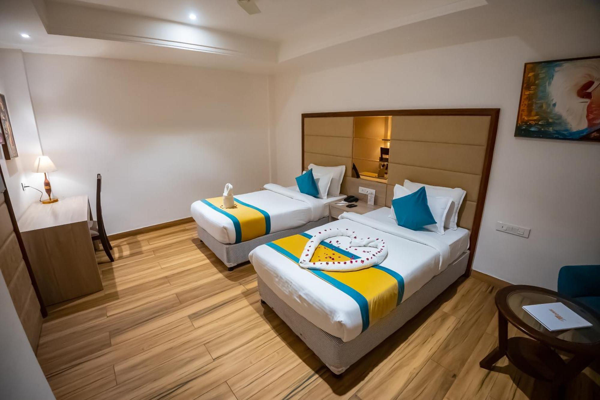 Arcadia Hotel Varanasi Ngoại thất bức ảnh